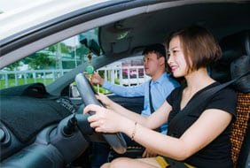 Trung Tâm Giáo Dục Nghề Nghiệp Lái Xe Hoàng Thịnh