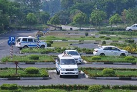 Trung Tâm Giáo Dục Nghề Nghiệp Lái Xe Hoàng Thịnh